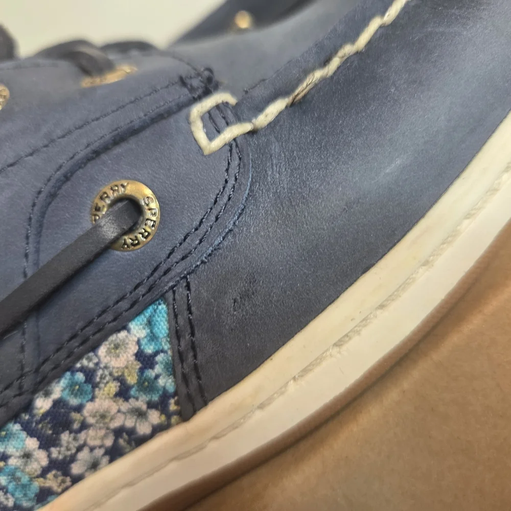 NIB Sperry Koi Fish Floral Navy Boat Shoes, Sz 8 - Picture 8 of 8
